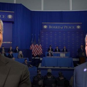 Почему Генеральный секретарь То Лам молча стоит в кругу международных лидеров?