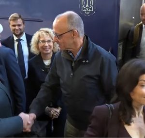 Thủ tướng Đức thăm Ukraine: “Các bạn vẫn có thể tiếp tục tin tưởng vào sự hỗ trợ của chúng tôi”